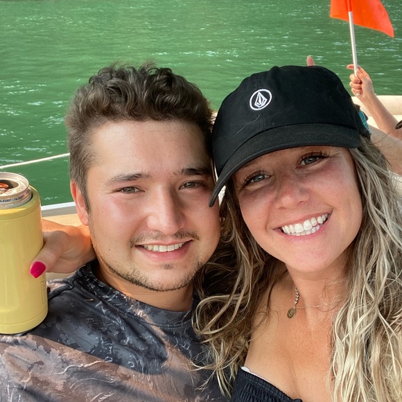 Meet your Posher, Britany - Picture 2 of 2